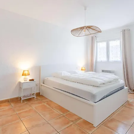 Apartment A Deux Pas De La - 4 Pers. - Fr-1-409-301