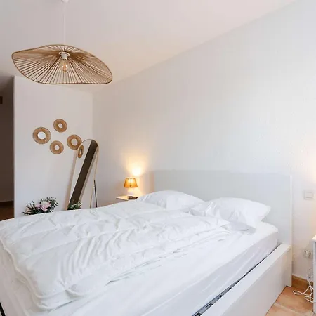 Apartment A Deux Pas De La - 4 Pers. - Fr-1-409-301 *